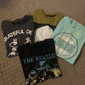 Bundle of Kids T-Shirt size Medium